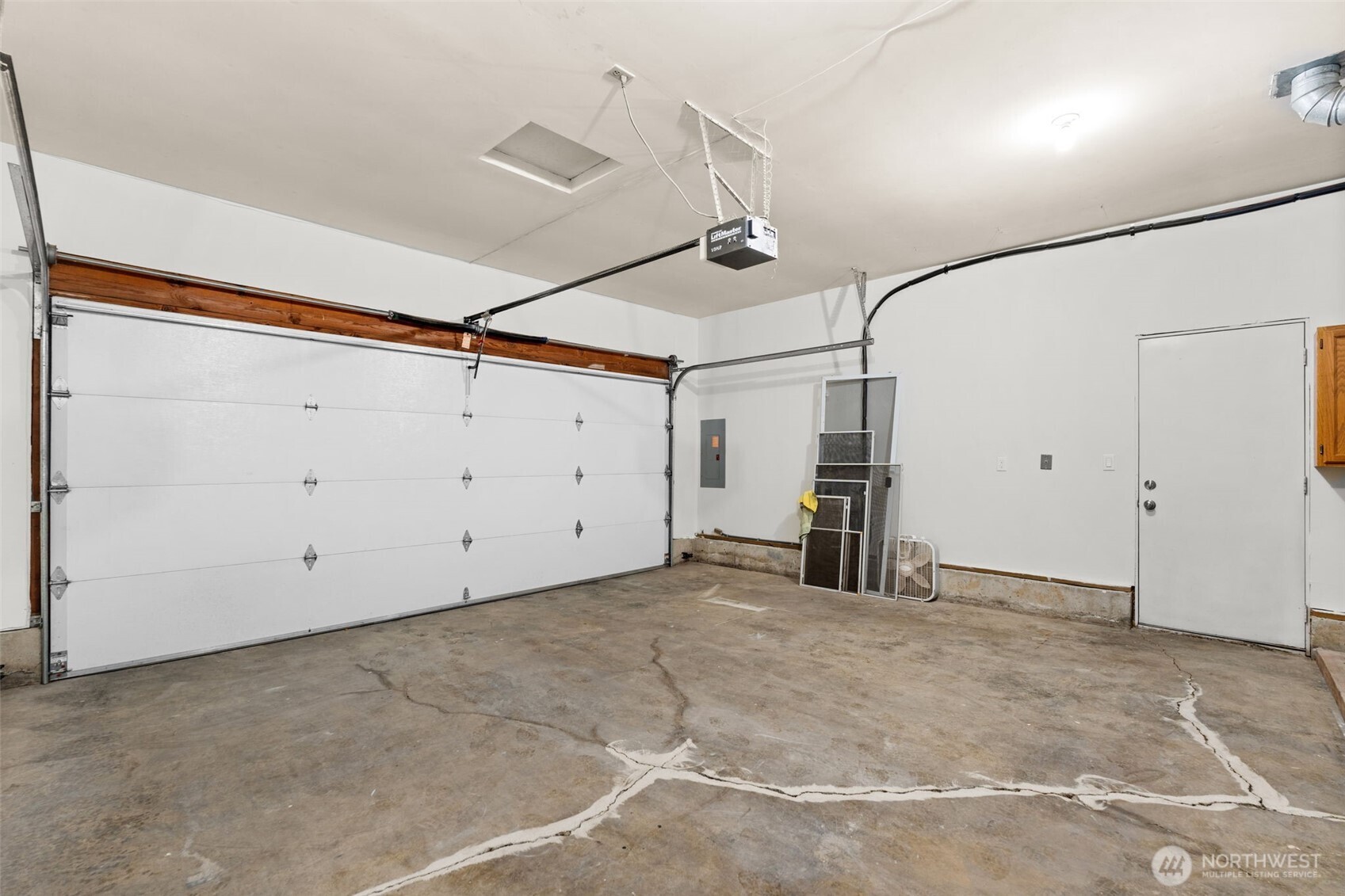 720 7th Street Southwest Puyallup, WA 98371 - Photo 32 of 40 a view of empty room