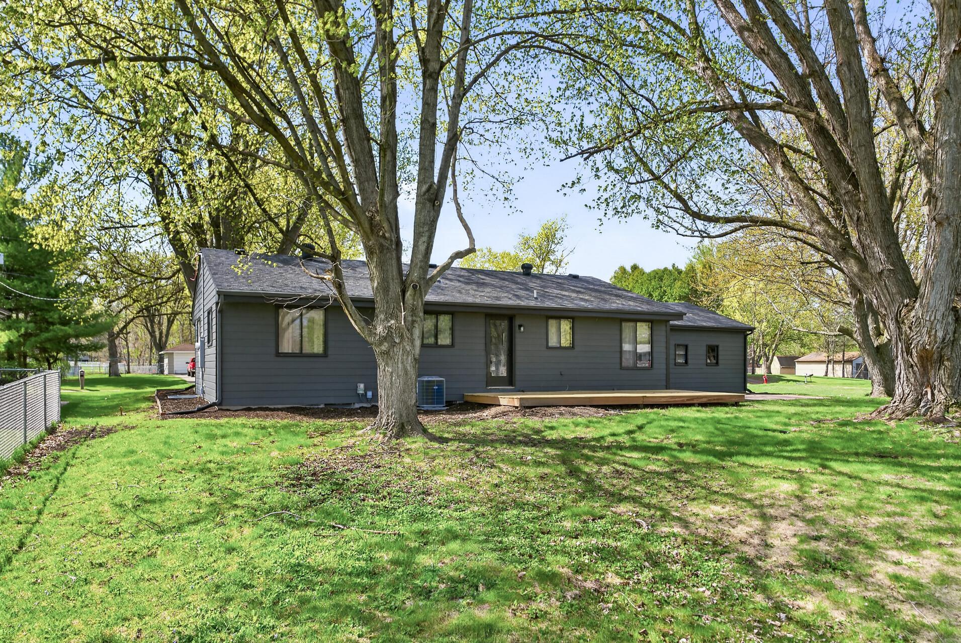 5530 Joyce Street Maple Plain, MN 55359 - Photo 12 of 17