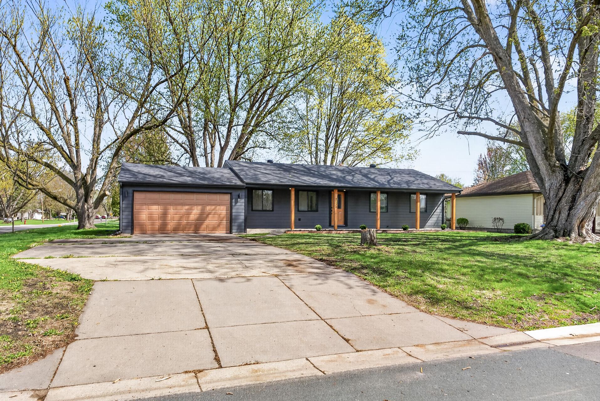 5530 Joyce Street Maple Plain, MN 55359 - Photo 3 of 17