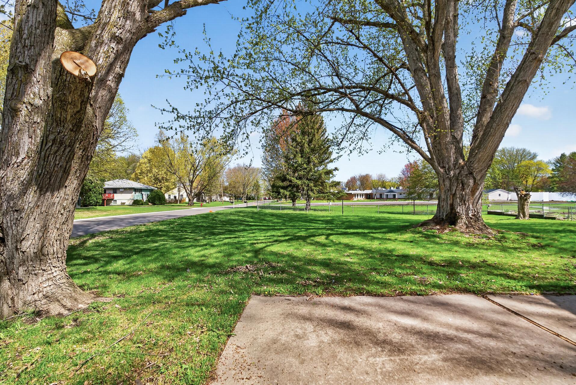 5530 Joyce Street Maple Plain, MN 55359 - Photo 10 of 17