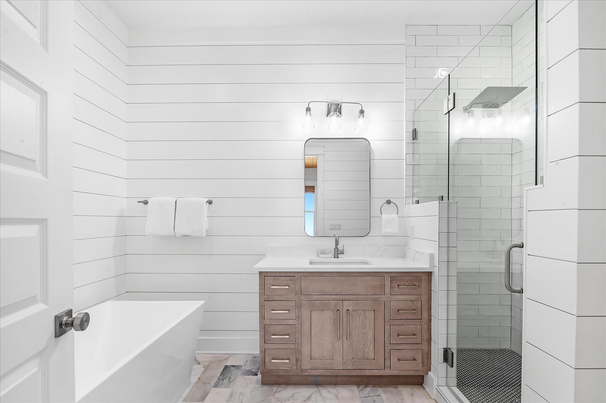 7944 Gulf Boulevard Navarre, FL 32566 - Photo 54 of 86 49_f8_7944Gulf_049