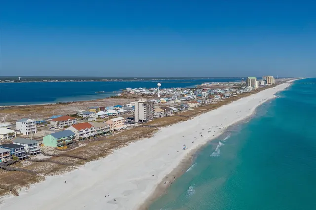 $3,225,000 | 7944 Gulf Boulevard, Navarre, FL 32566