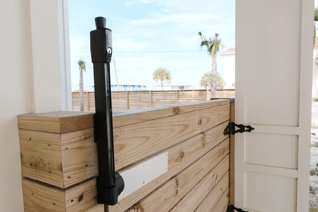 $3,225,000 | 7944 Gulf Boulevard, Navarre, FL 32566