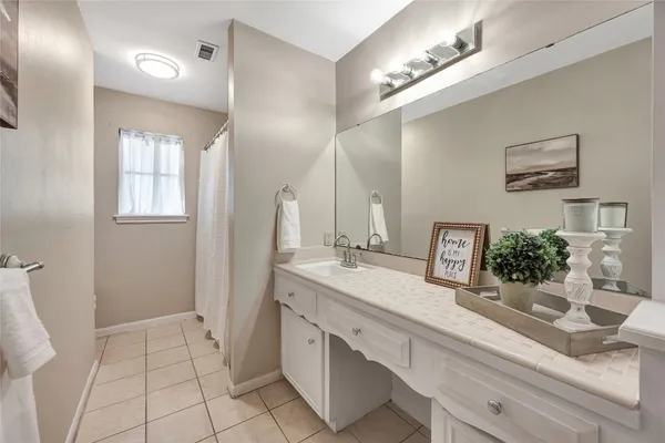 $2,500 | 847 Carlingford Lane, Houston, TX 77079