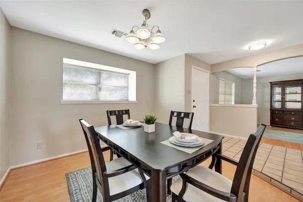 $2,500 | 847 Carlingford Lane, Houston, TX 77079