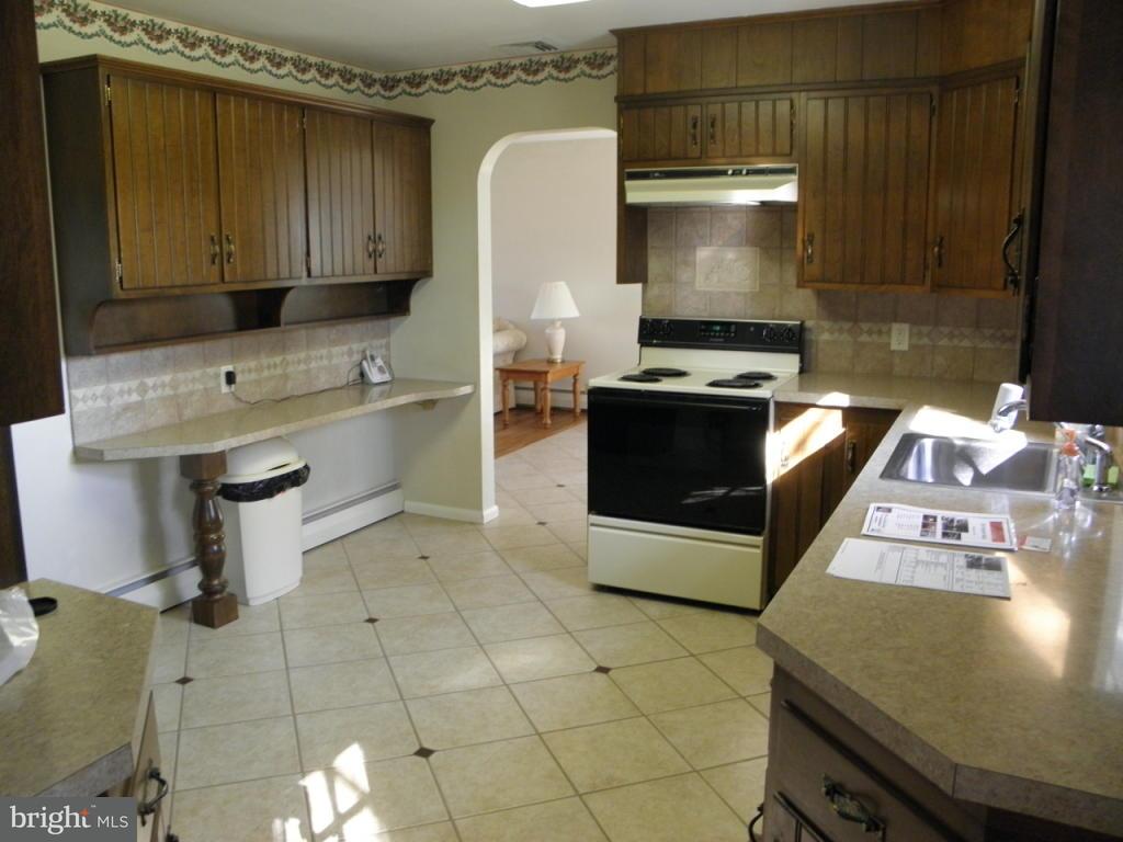 614 Hampden Road Elizabethtown, PA 17022 - Photo 11 of 18