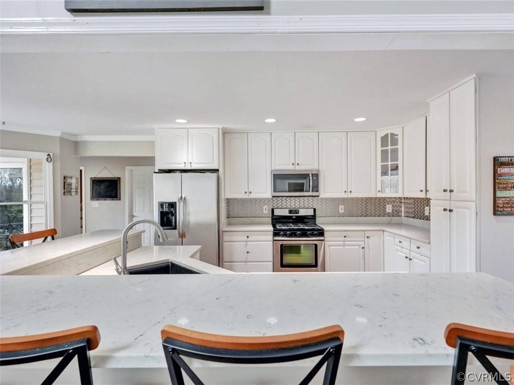 2932 Roundabout Road Louisa, VA 23093 - Photo 5 of 36 Kitchen has new granite counters, SS appliances (2