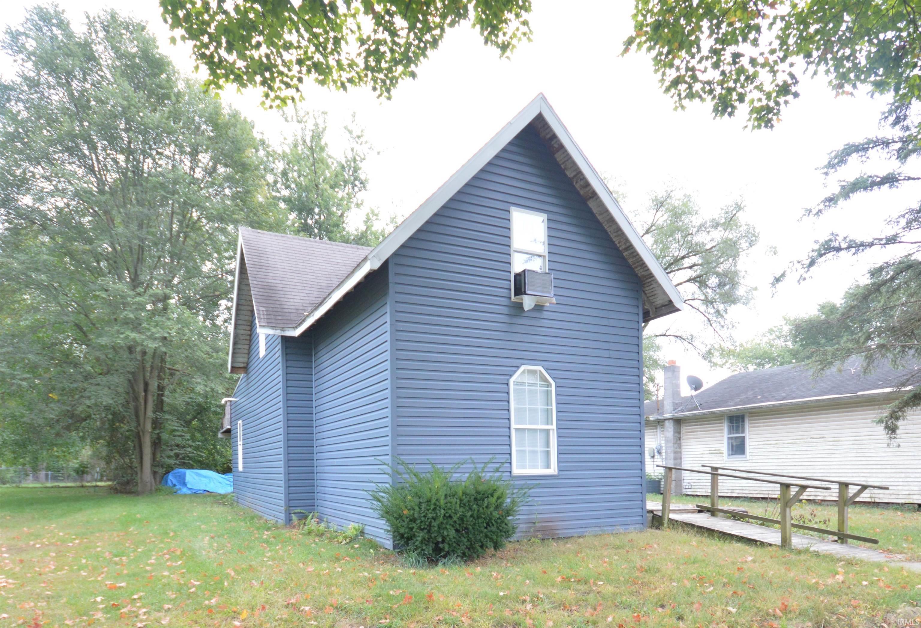 1027 Elm Street Rochester, IN 46975 - Photo 1 of 14