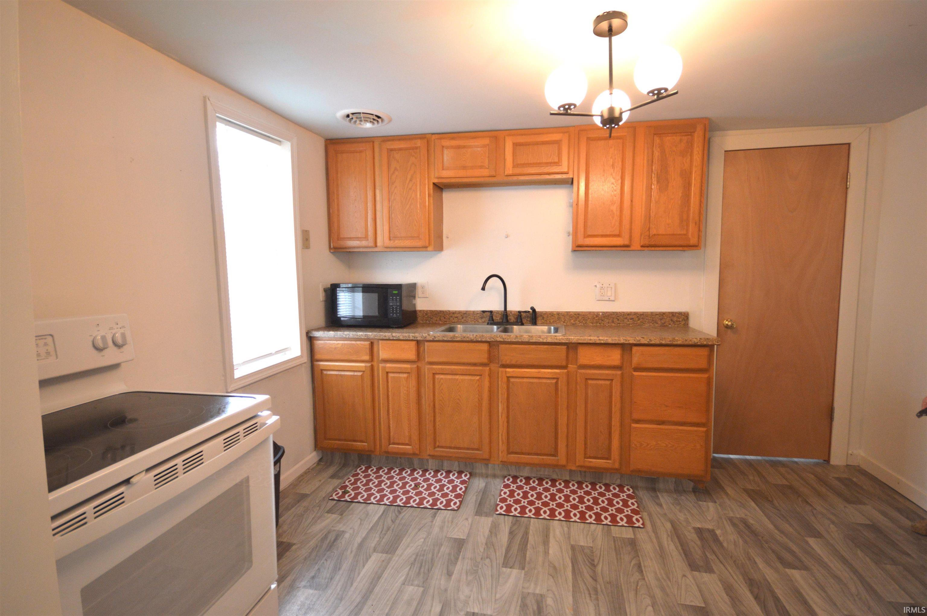 1027 Elm Street Rochester, IN 46975 - Photo 5 of 14