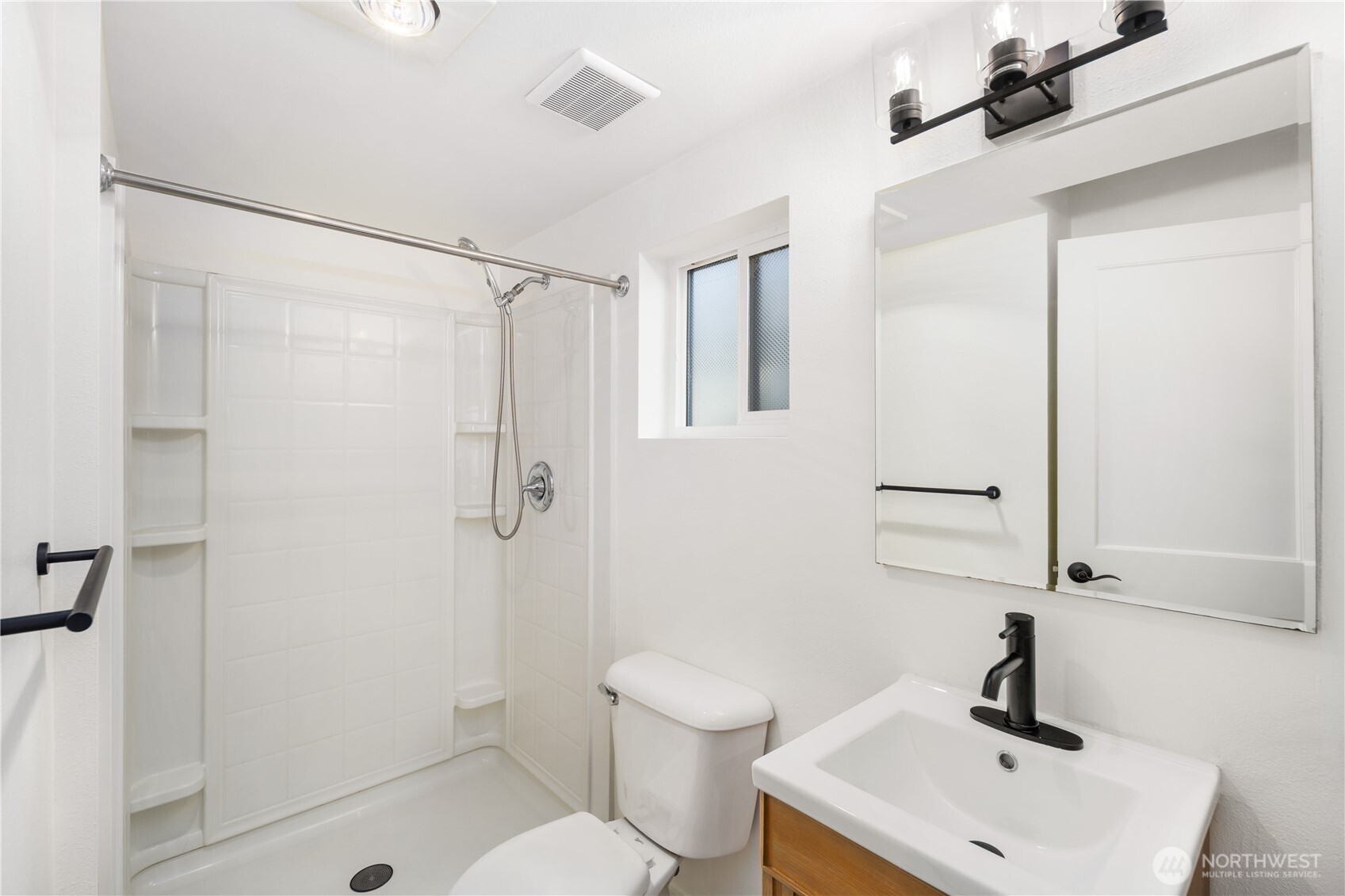 2017 Northwest 59th Street, Unit A Seattle, WA 98107 - Photo 21 of 32