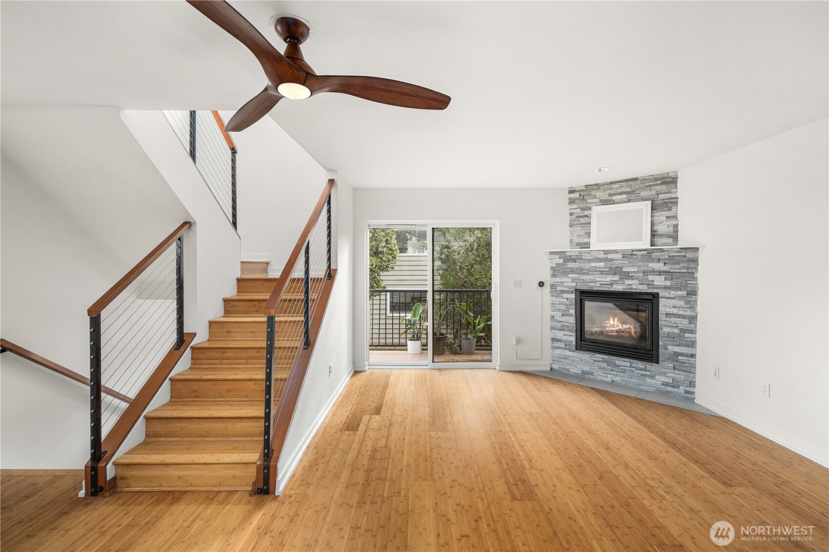 2017 Northwest 59th Street, Unit A Seattle, WA 98107 - Photo 6 of 32