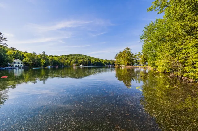 $800,000 | 123 Peninsula Drive, Poultney, VT 05774