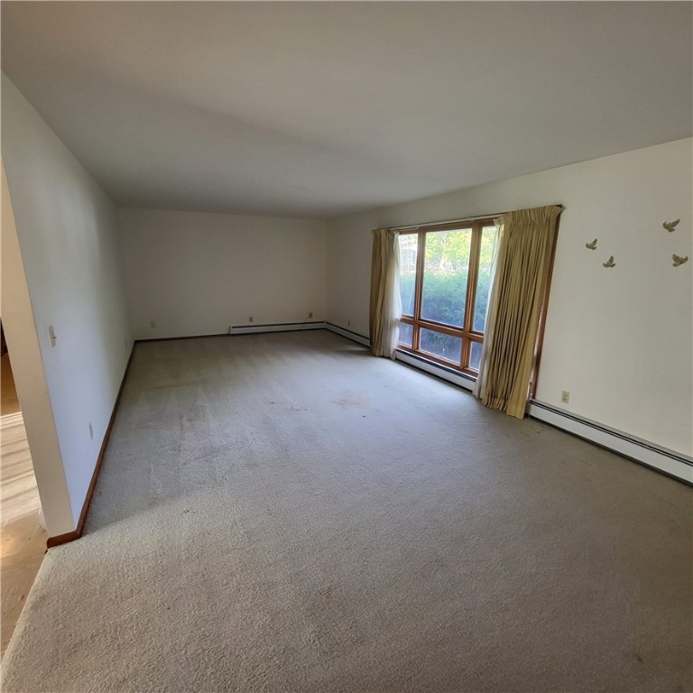 800 Division Street Charleston, IL 61920 - Photo 3 of 23 Living Room