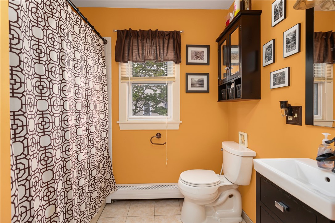 13 Vaughan Avenue Newport, RI 02840 - Photo 13 of 36