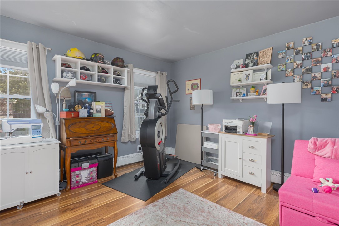 13 Vaughan Avenue Newport, RI 02840 - Photo 26 of 36