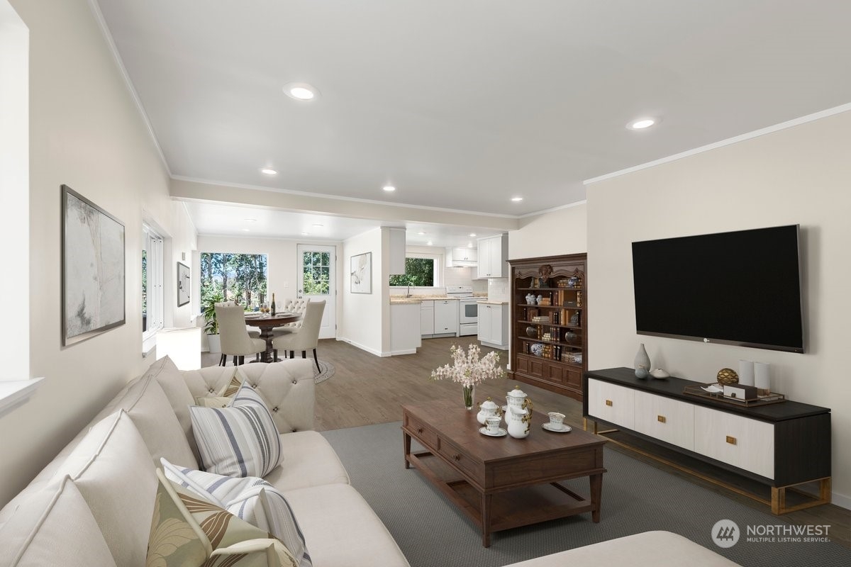 1350 Tozer Road Ellensburg, WA 98926 - Photo 3 of 40 a living room with furniture and a flat screen tv