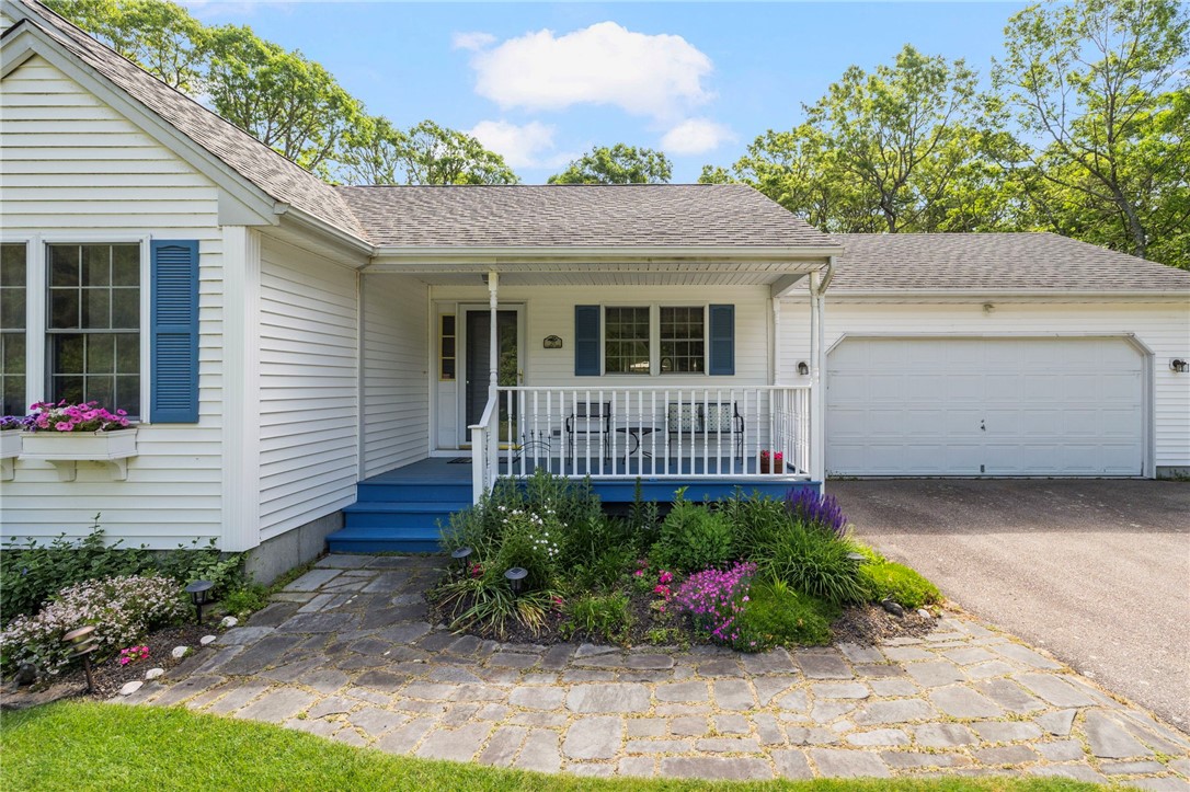 25 Clarkin Pond Road Charlestown, RI 02813 - Photo 4 of 49