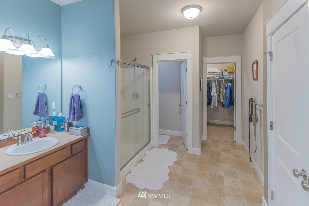 12144 Banner Road Southeast Olalla, WA 98359 - Photo 12 of 25 Gallery Image 12