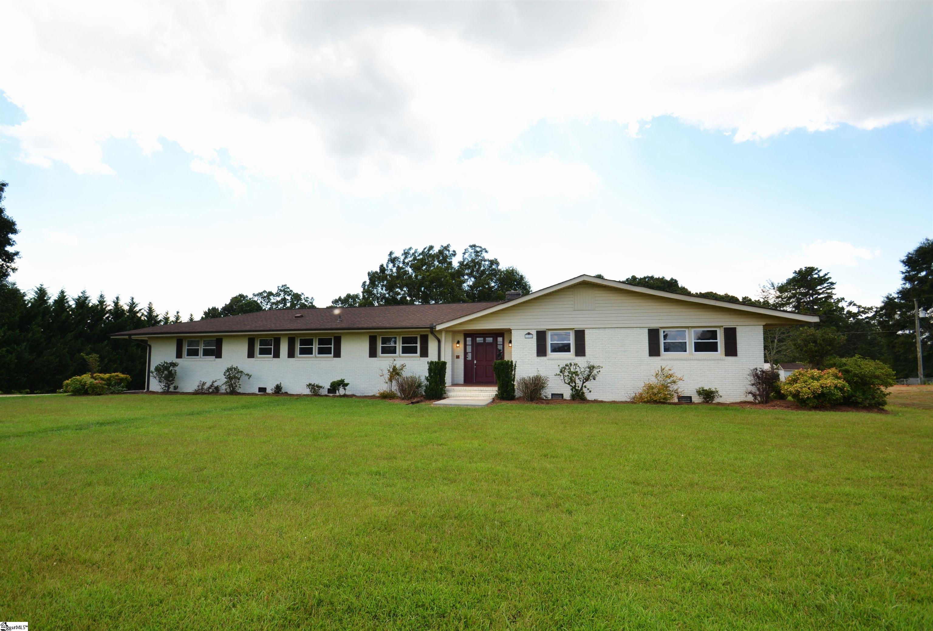 1898 John Dodd Road Wellford, SC 29385 - Photo 1 of 34