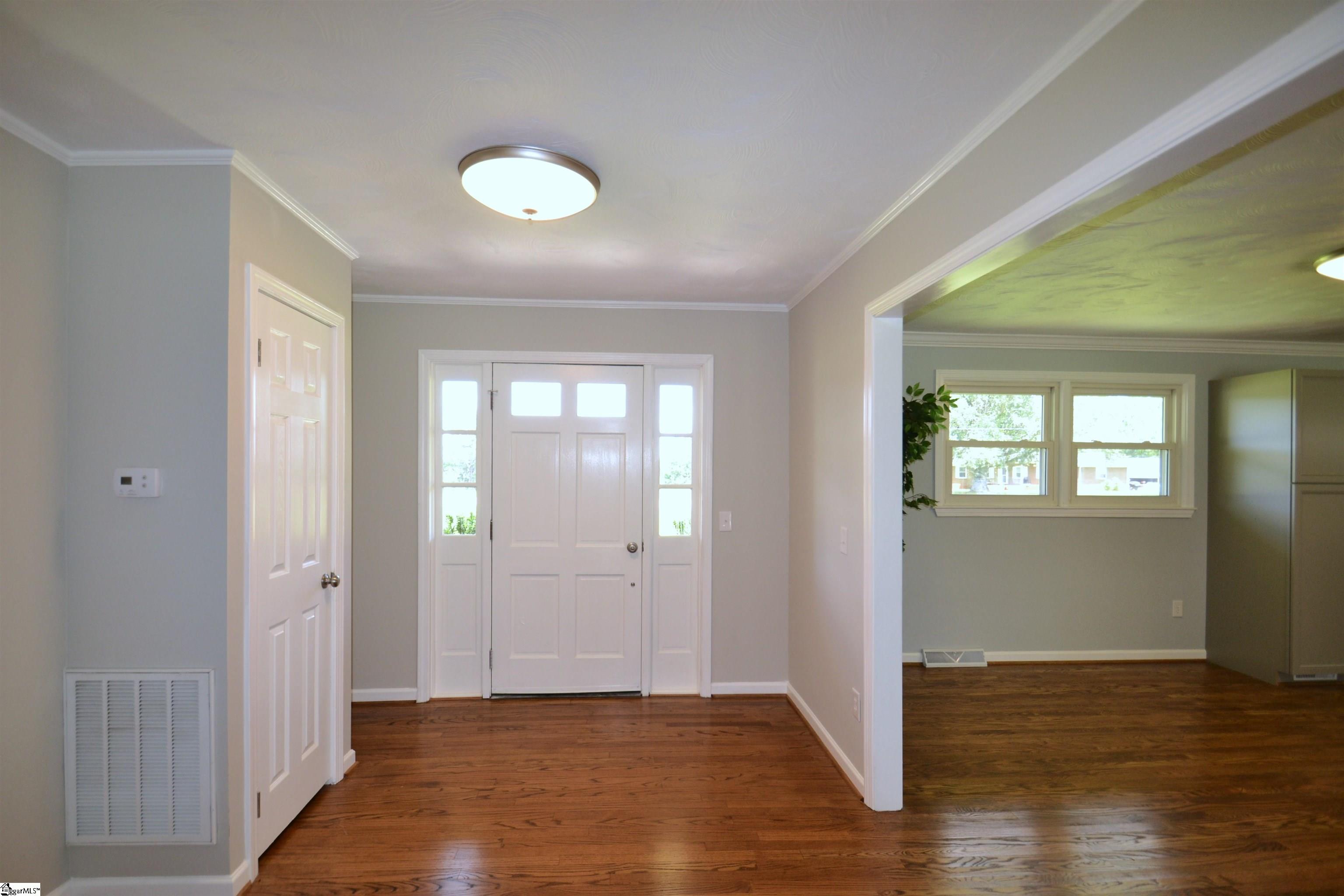 1898 John Dodd Road Wellford, SC 29385 - Photo 2 of 34