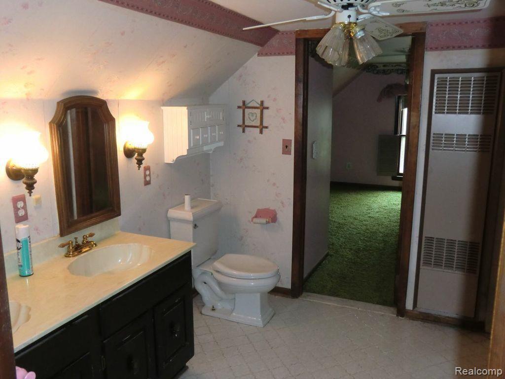 8414 Kendall Road Columbus, MI 48063 - Photo 13 of 16 eYaifJk97vVSKlbL4KXaVhZ9crQOIU4f7xx8Sfy3G3w.jpg
