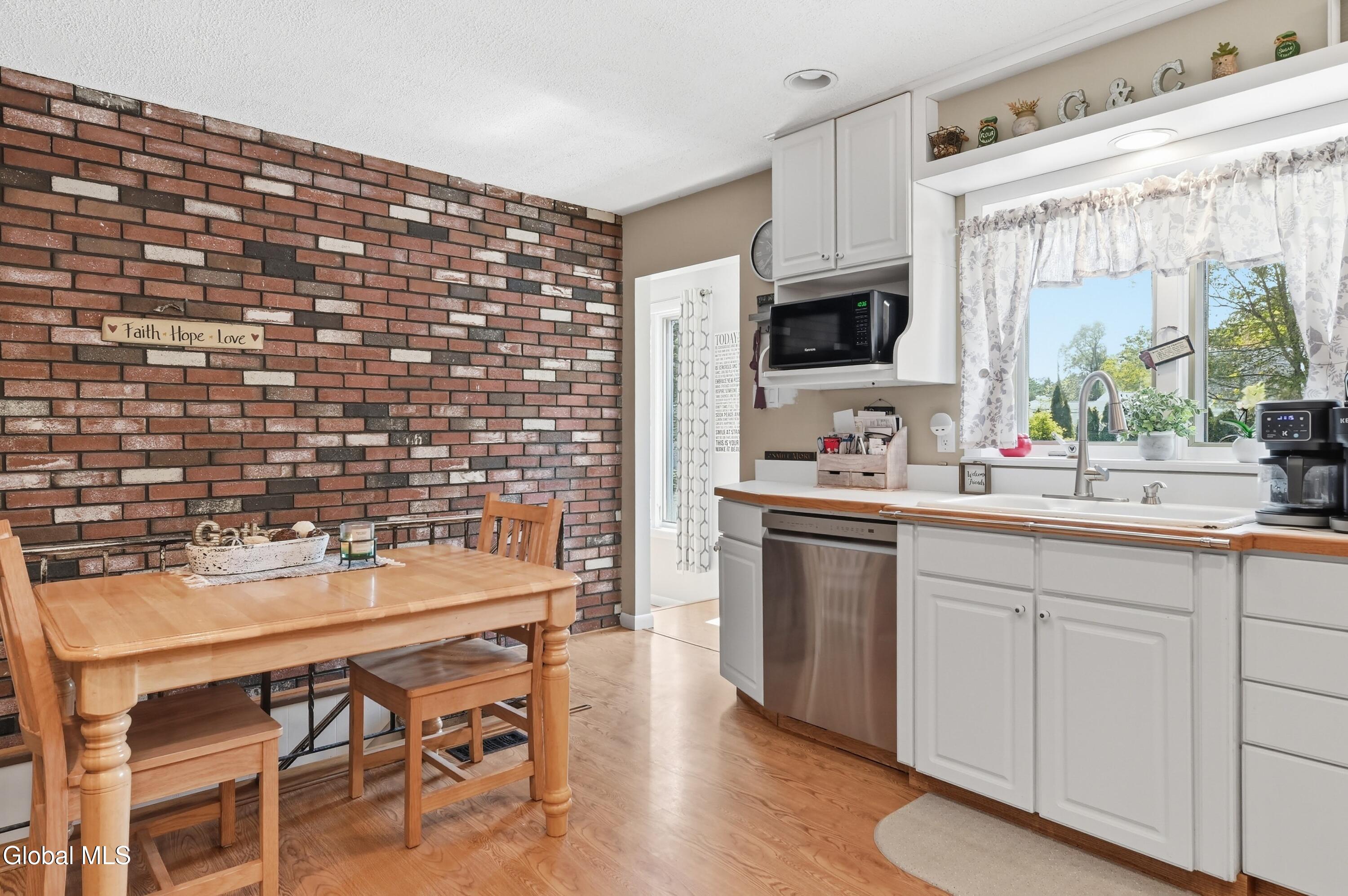 14 Lee Avenue Guilderland, NY 12303 - Photo 40 of 59 AHH_8137