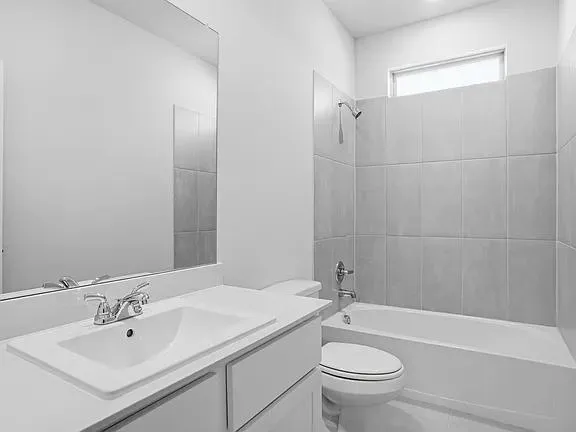 $3,800 | 641 Poppy Lane, Lavon, TX 75166