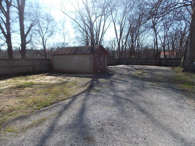 848 Walnut Street Madison, TN 37115 - Photo 2 of 8 Backyard