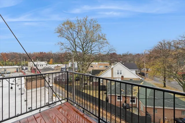 a picture of a wall with a white wall and a white wall