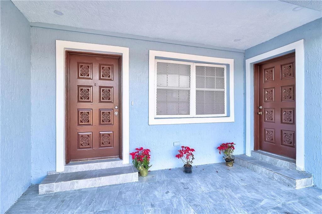 1389 West 33rd Street Riviera Beach, FL 33404 - Photo 2 of 20 a view of livingroom with an outdoor space