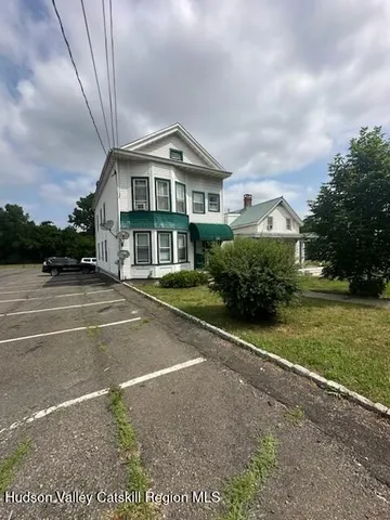 $2,250 | 102 Green Hudson Ny 12534, Hudson, NY 12534