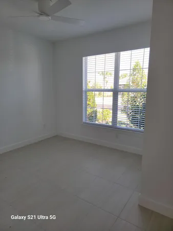 $3,050 | 8433 Beagle Terrace, Vero Beach, FL 32967