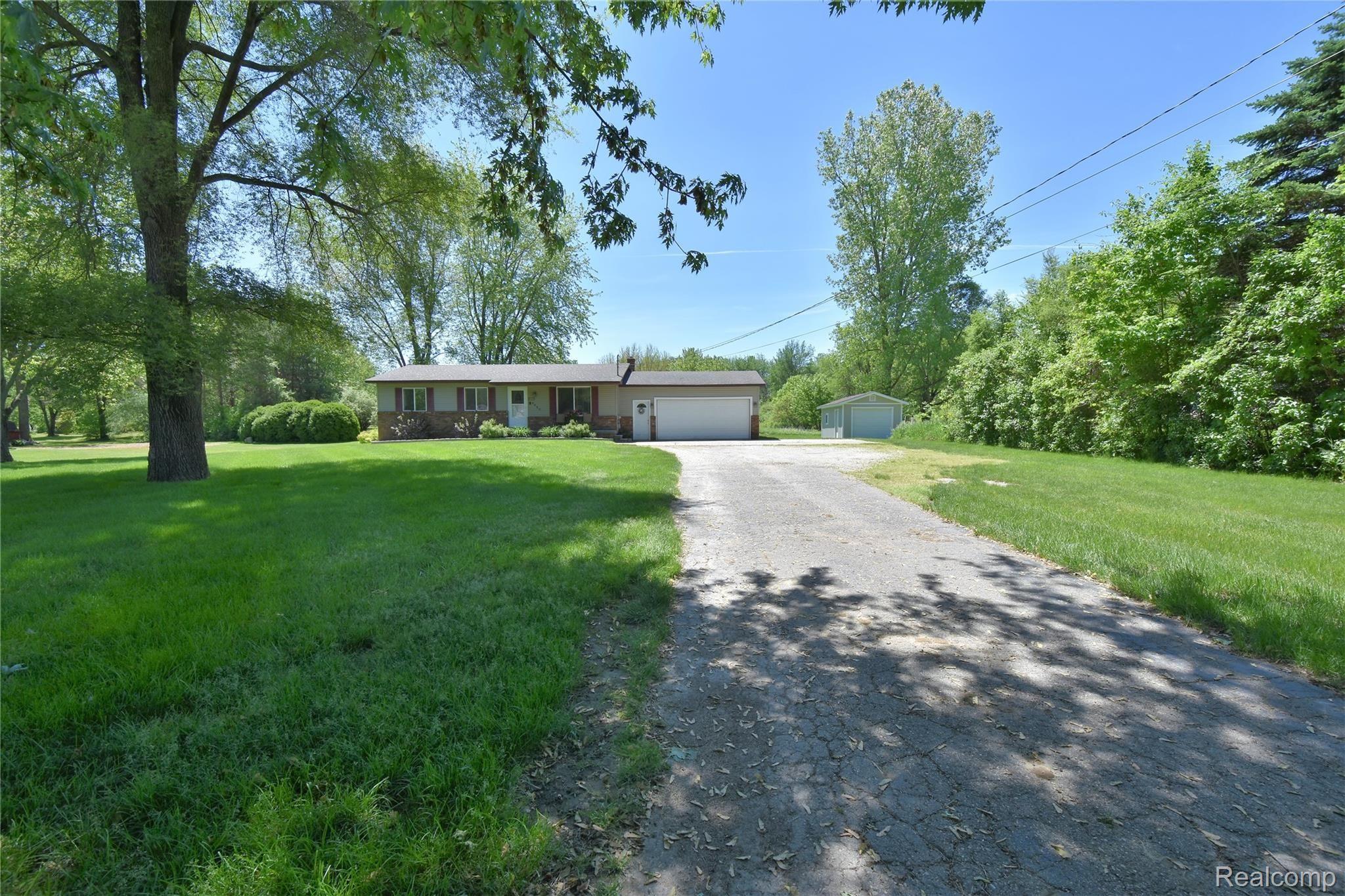 4480 East Vienna Road Clio, MI 48420 - Photo 6 of 29 DSC_3318.JPG