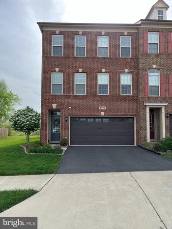 $699,999 | 6629 Bartrams Forest Lane, Haymarket, VA 20169