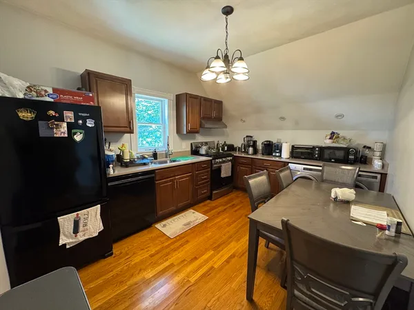 $3,200 | 31 Beltran Street, Unit 2, Malden, MA 02148