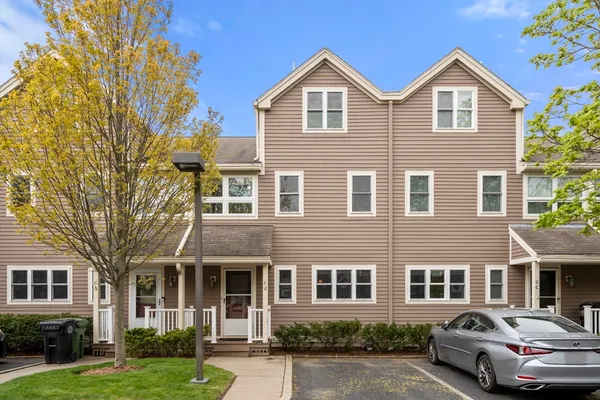 $4,500 | 6 Locust Lane, Unit 2, Watertown, MA 02472