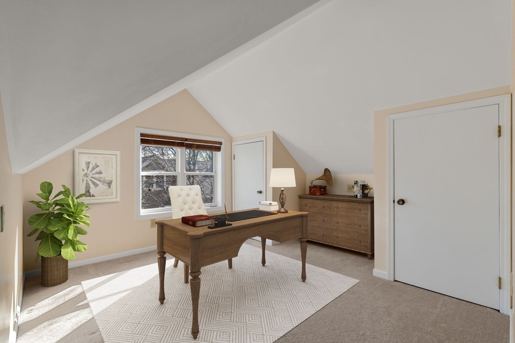 6 Locust Lane, Unit 2 Watertown, MA 02472 - Photo 8 of 16