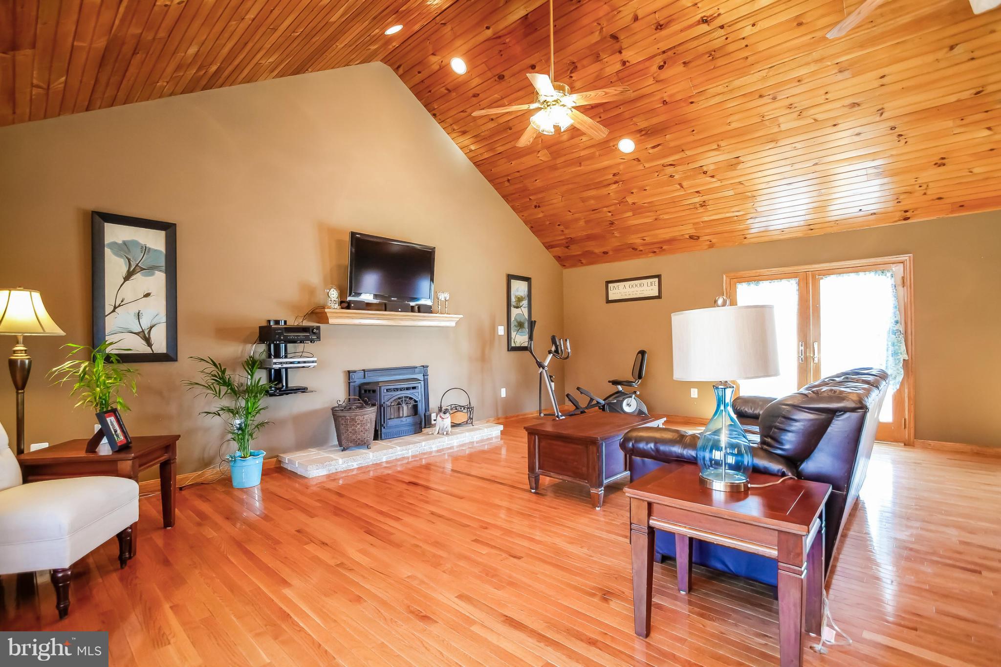 649 Aldino Stepney Road Aberdeen, MD 21001 - Photo 15 of 29 Great Room