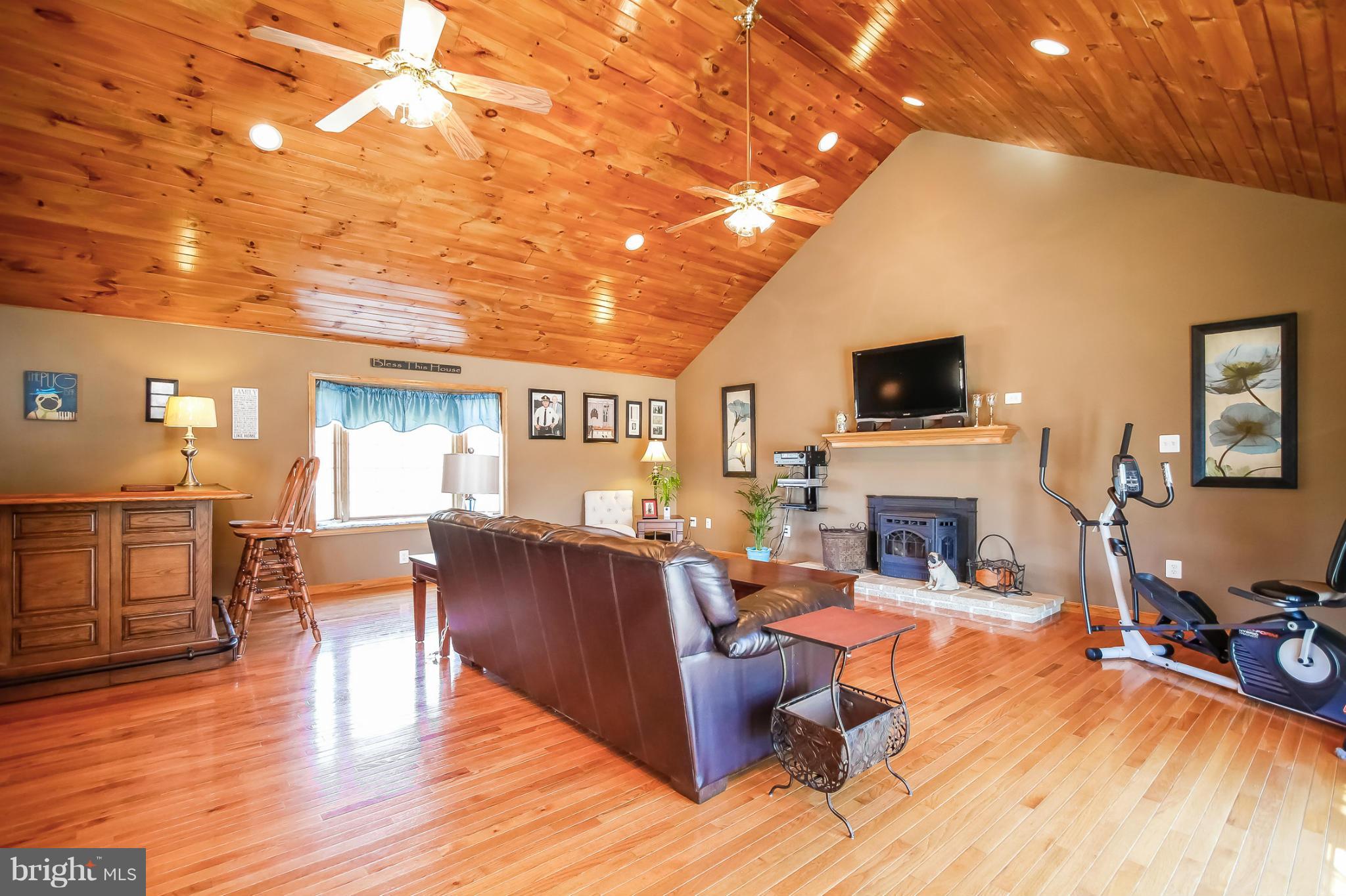 649 Aldino Stepney Road Aberdeen, MD 21001 - Photo 16 of 29 Great Room