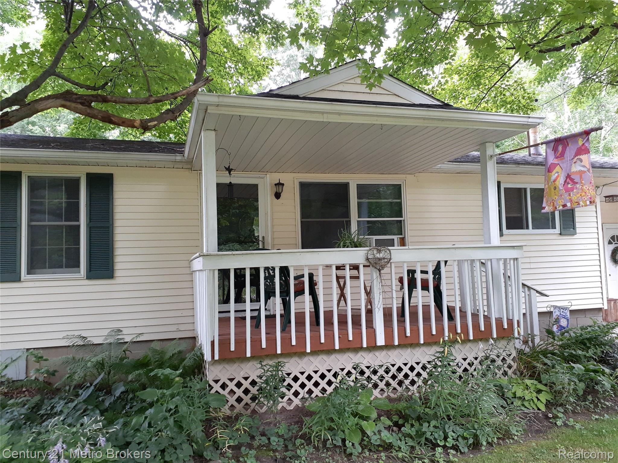 11082 Duffield Road Montrose, MI 48457 - Photo 4 of 37 20210722_183633.jpg