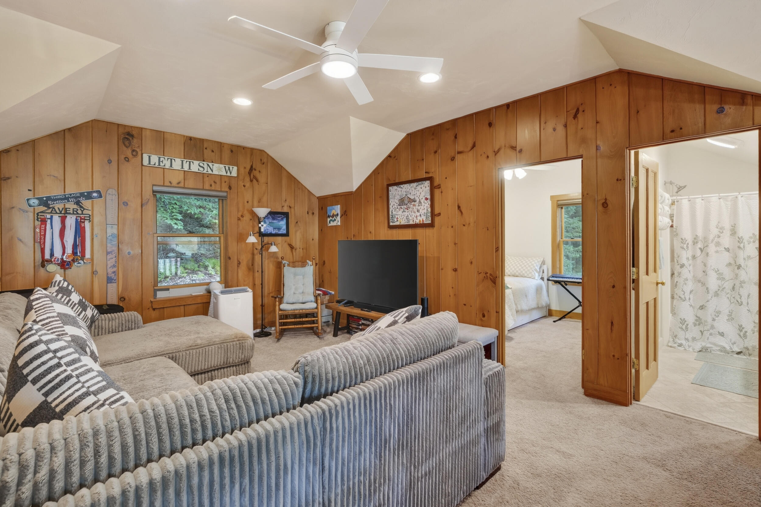 18 Franklin Road, Unit 4 Newry, ME 04261 - Photo 31 of 65 48_18franklin-40