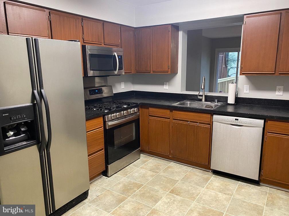 4 Tameron Place Rosedale, MD 21237 - Photo 7 of 11