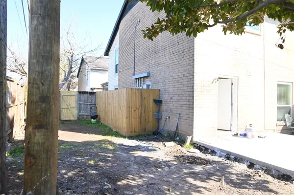 $139,900 | 7918 Prestwood Drive, Unit 4, Houston, TX 77036