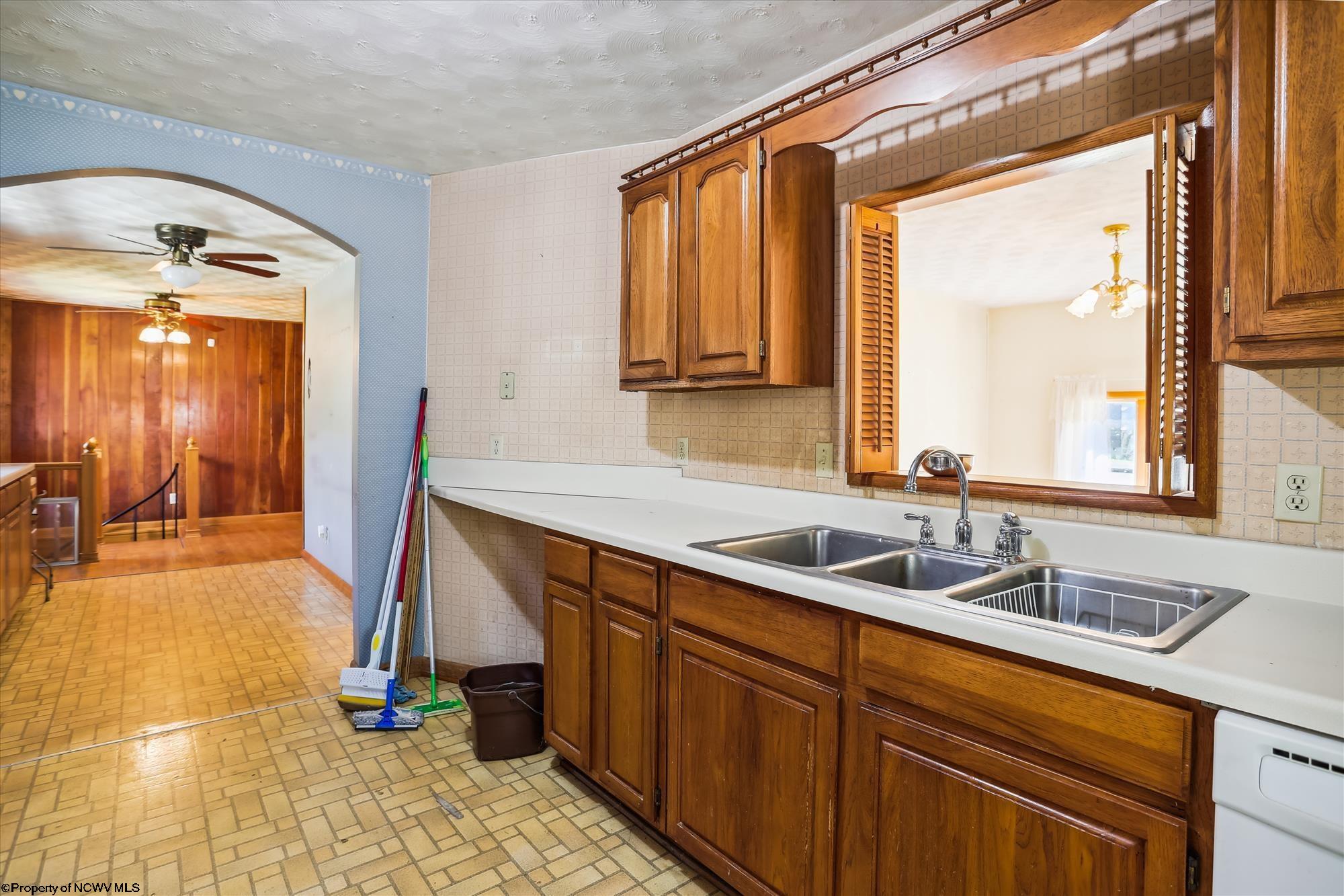 87 Sunset Heights Road Hambleton, WV 26269 - Photo 7 of 30 Gallery Image 7