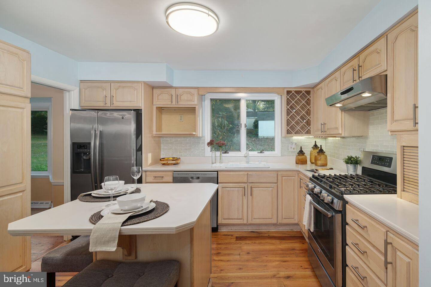 1111 Talleyrand Road West Chester, PA 19382 - Photo 23 of 40 Kitchen - Corian Countertops