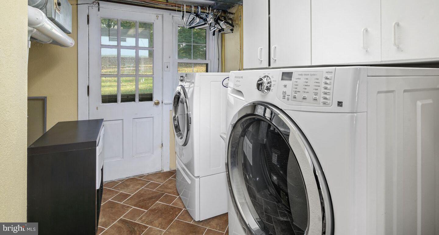 1111 Talleyrand Road West Chester, PA 19382 - Photo 39 of 40 LL Laundry Room with Laundry Tub, Walk-Out