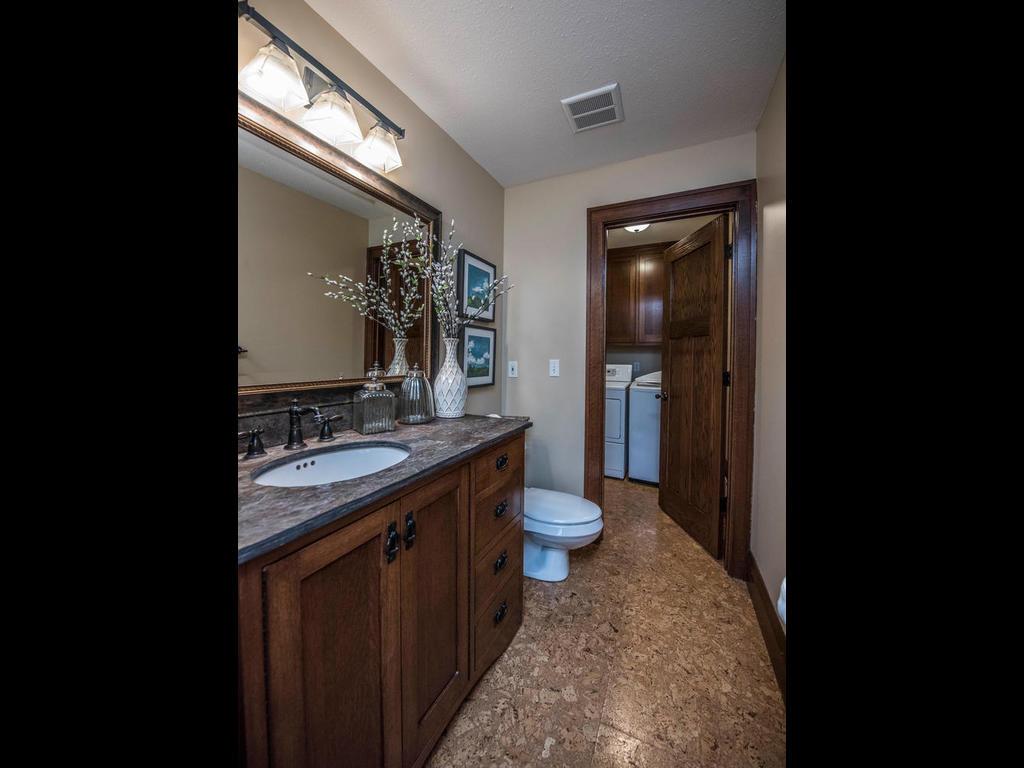 7021 Valley View Road Edina, MN 55439 - Photo 18 of 35 Gallery Image 18