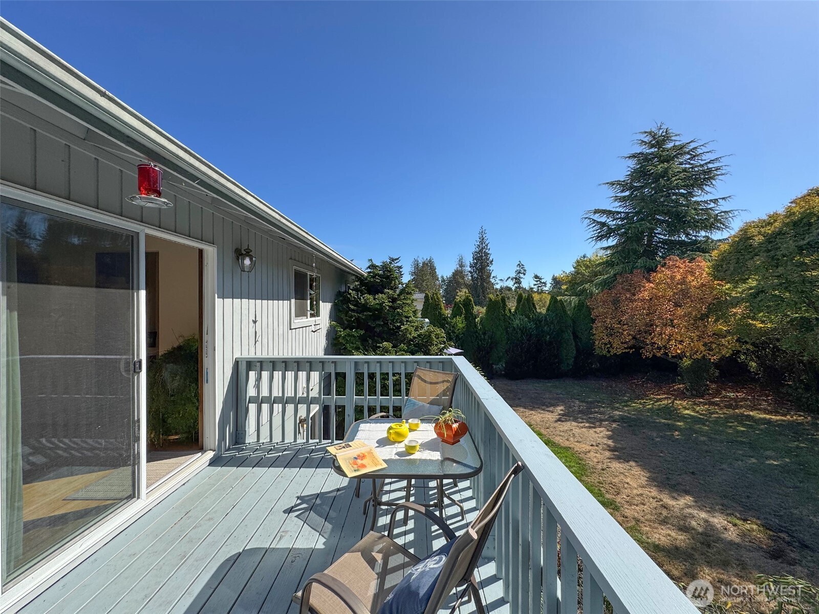 103 Island View Road Port Angeles, WA 98362 - Photo 34 of 40 a view of balcony with furniture
