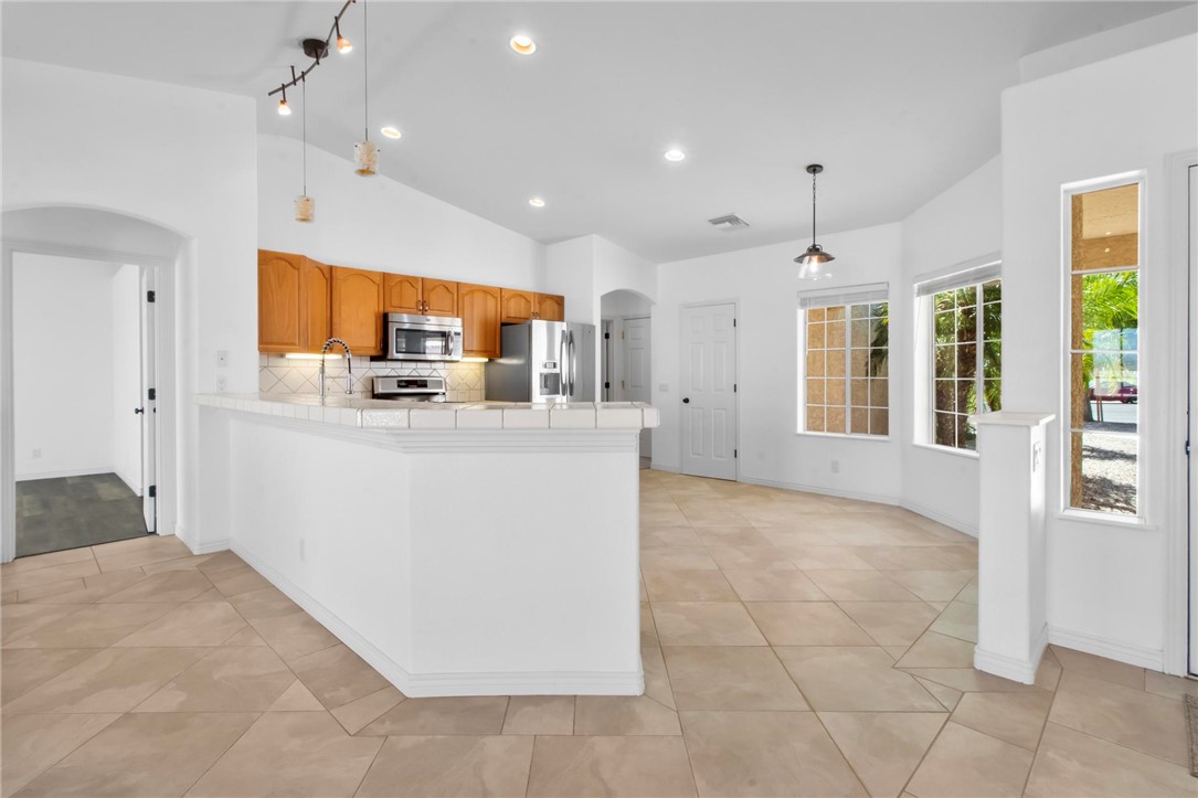 1553 Puma Road Mohave Valley, AZ 86440 - Photo 8 of 41