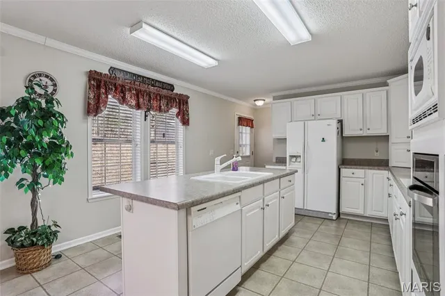 $325,000 | 10246 Cedar Hills Road, Blackwell, MO 63626